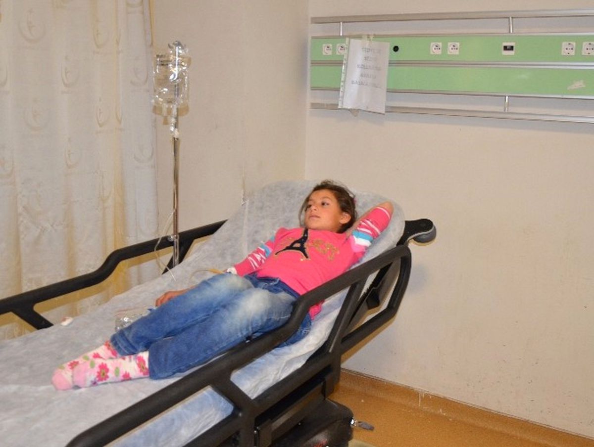 Siverek\'te 27 Öğrenci Hastaneye Kaldırıldı