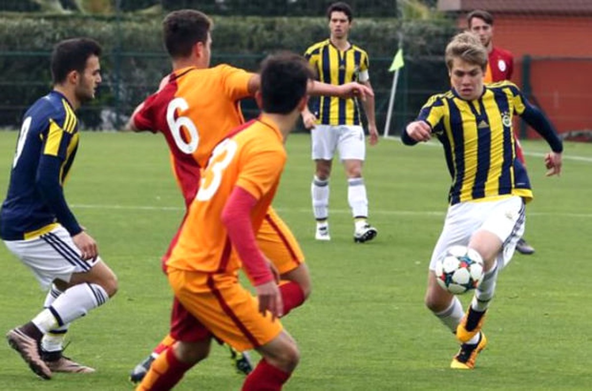 Süper Lig Kulüpleri Altyapılarına Güvenmiyor
