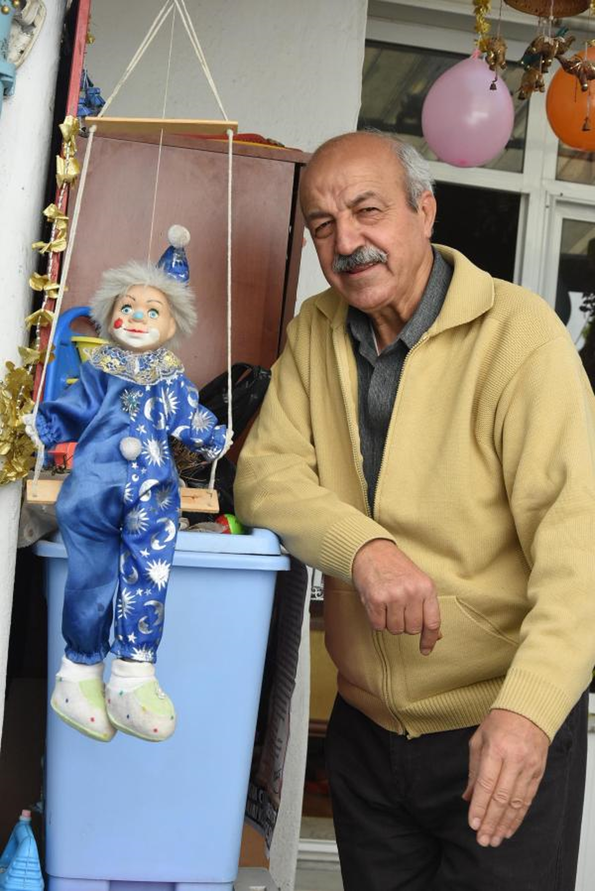 Torunlarına Oyuncak Bahçesi Yarattılar