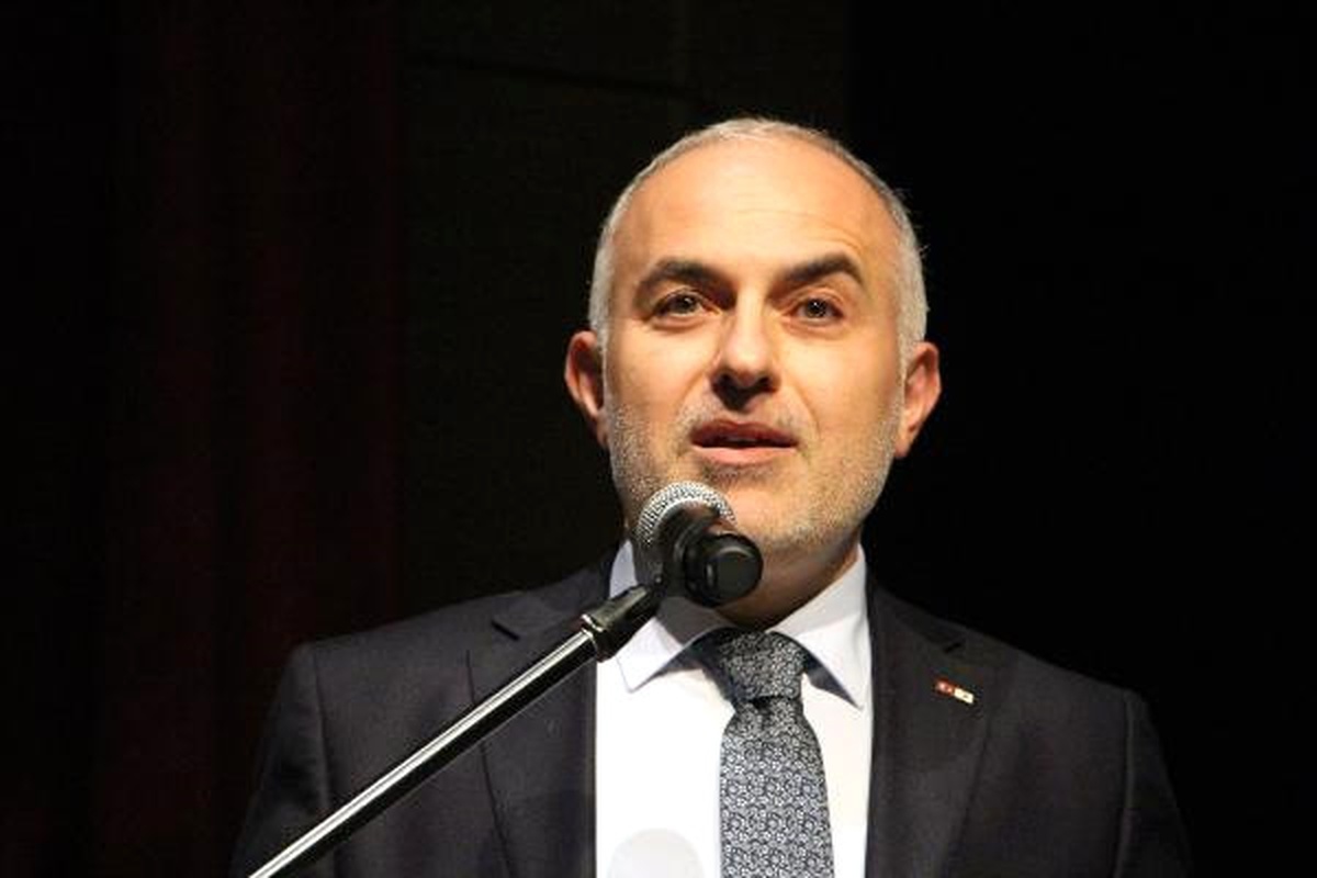 Türk Kızılayı Genel Başkanı Kınık: Suriye\'ye Her Gün 20 Tır Yardım Gönderiyoruz
