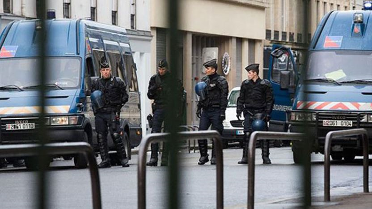 Türkiye\'nin Nantes Konsolosluğunu Molotoflu Saldırı