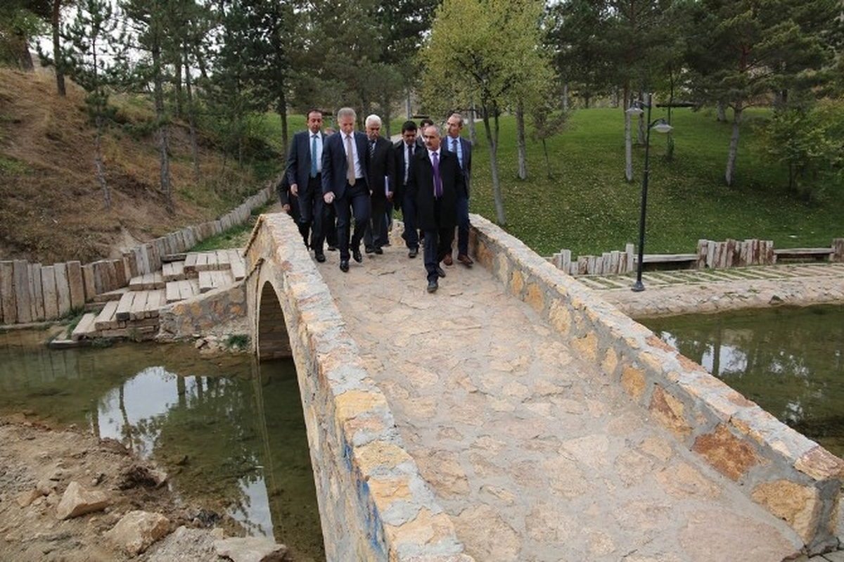 Vali Gül, Paşabahçe Mesire Alanı\'ndaki Çalışmaları İnceledi