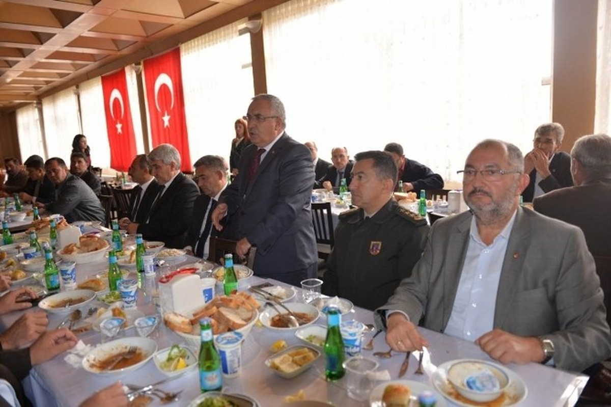 Vali Nayir\'den Muhtarlara \'Klorlama Cihazı\' Uyarısı