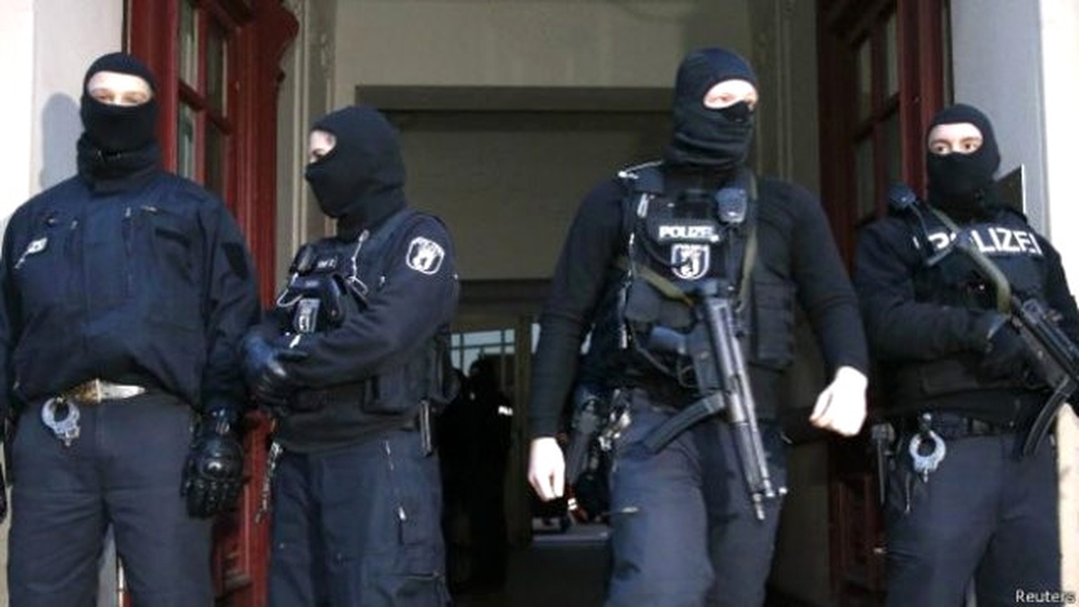 Almanya\'da Beş Işid Şüphelisi Gözaltına Alındı