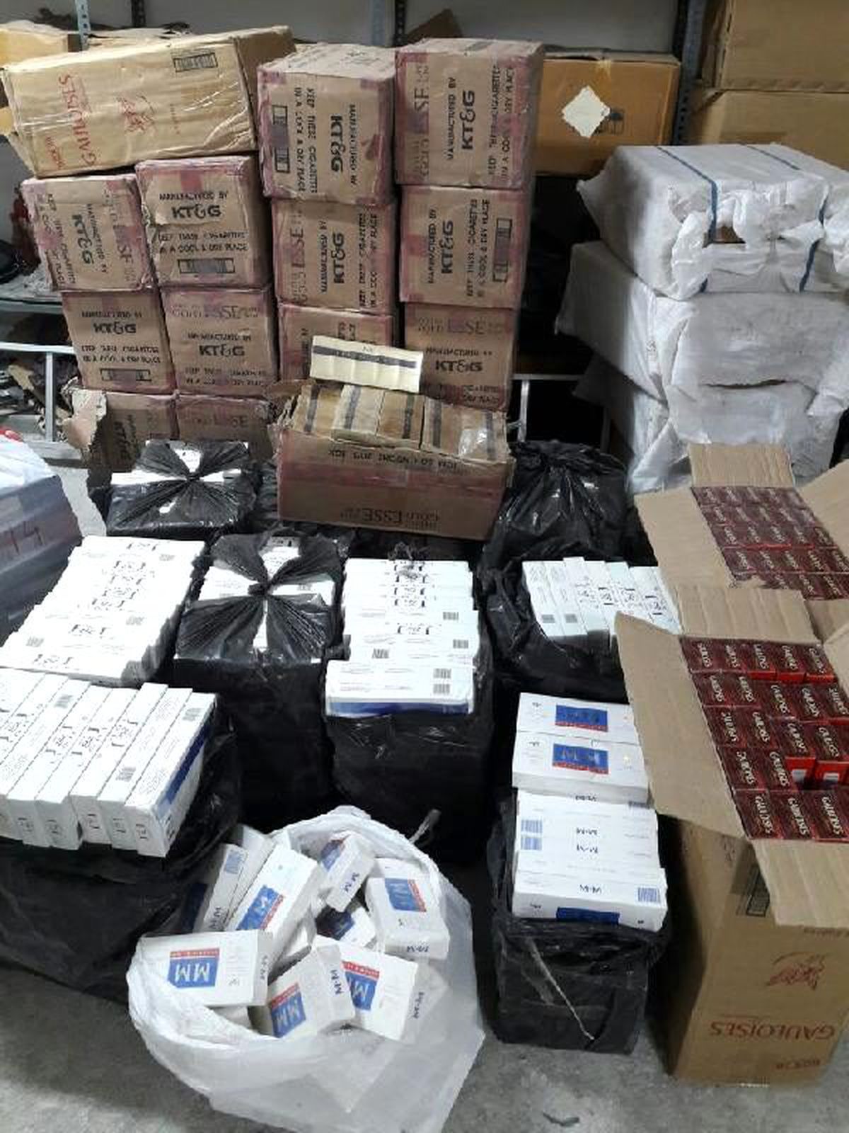Erzincan\'da Kaçak Sigara Operasyonu