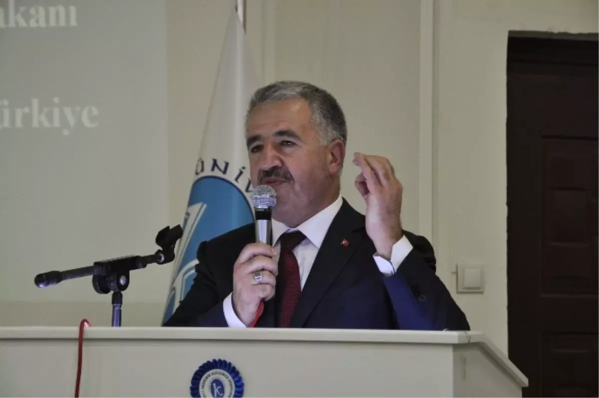 Bakan Arslan\'dan İzmir - Çandarlı Otoyol İhalesiyle İlgili Önemli Açıklamalar