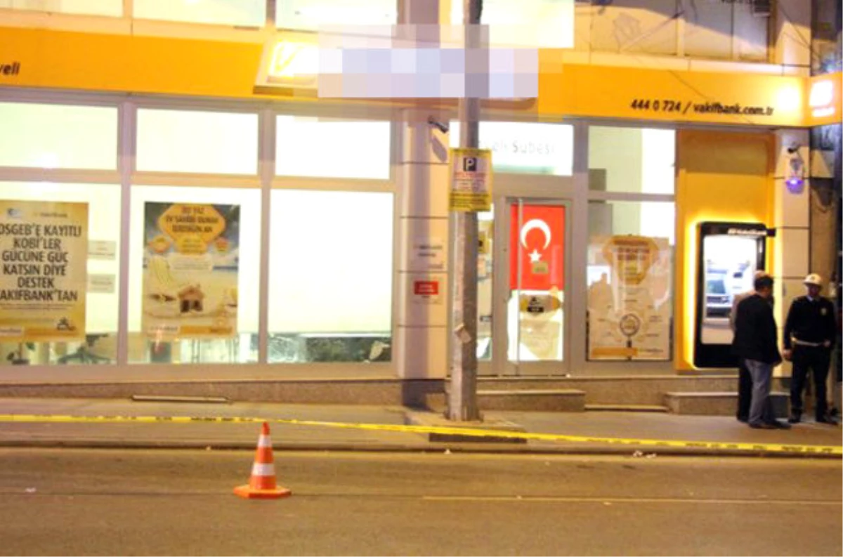 Banka Şubesinde Boşanma Dehşeti: 2 Ölü (2)