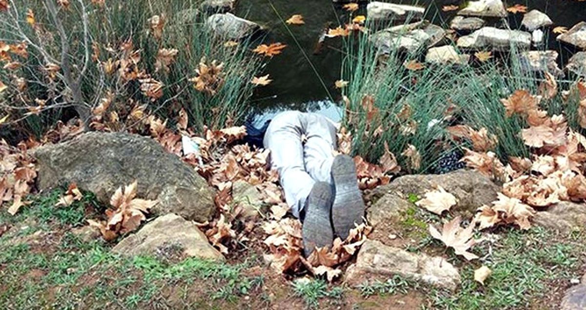 37 Yaşındaki Adam Başı Su Birikintisinin İçerisinde Vurularak Öldürülmüş Olarak Bulundu