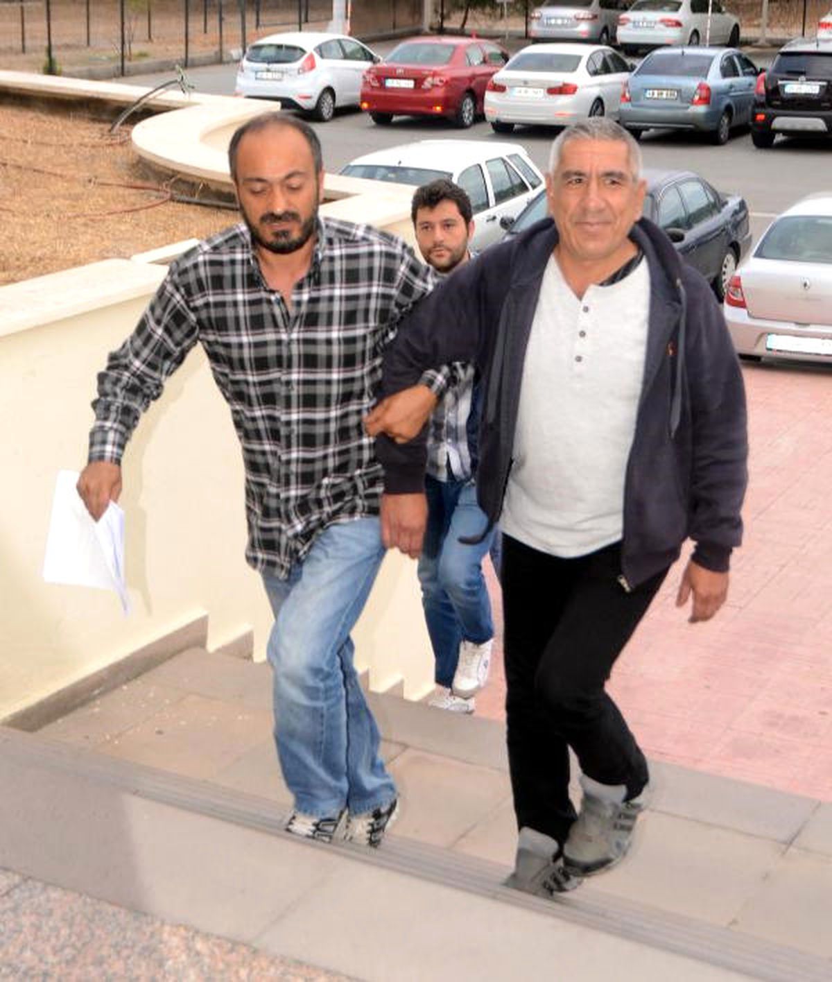 Bodrumlu Çevreci Karahan, Cumhurbaşkanına Hakaretten Adliyeye Sevk Edildi