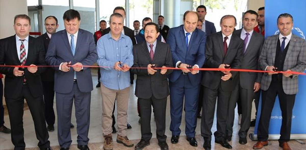 Çocuk Boksörler" Fotoğraf Sergisi