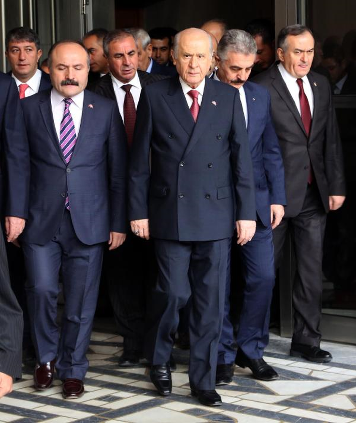 Devlet Bahçeli: Burada Kandil Hukuku Değil, Türkiye Cumhuriyeti\'nin Hukuku Geçerlidir (Yeniden) (2)