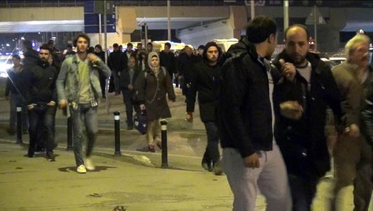 Dha İstanbul - İstanbul\'da Gece Karanlığında İşbaşı