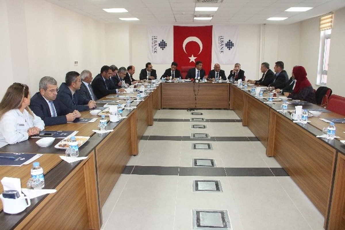 Elazığ\'da İlçe Belediye Başkanları İstişare Toplantısı Yapıldı