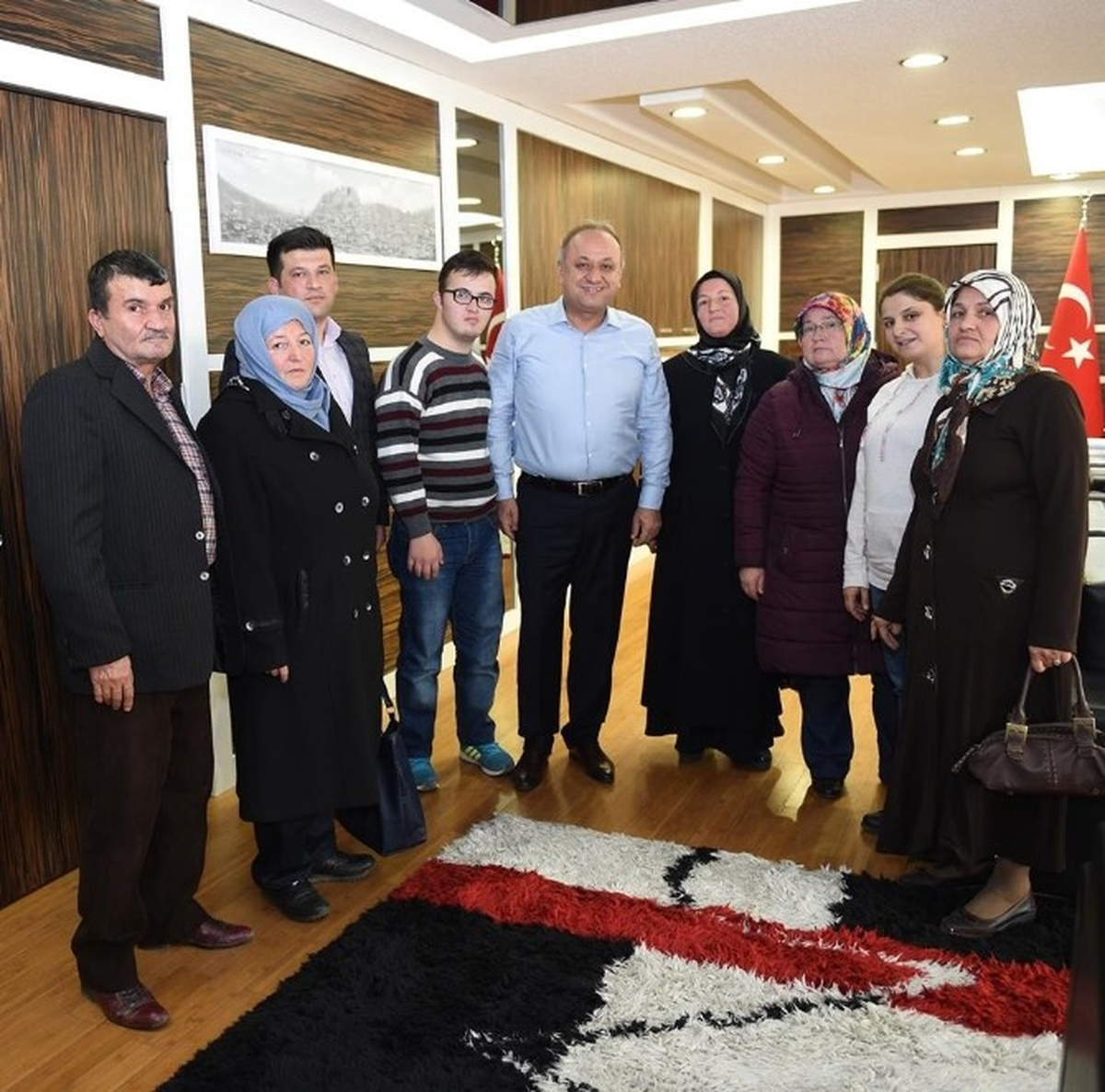 Engelli Çocuk ve Aileleri, Başkan Babaş\'ı Ziyaret Etti.