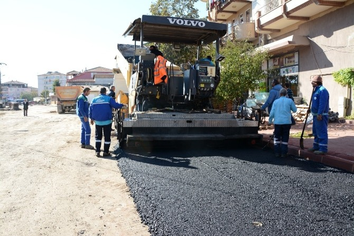 Ertuğrul Gazi Mahalle Meydanında Çalışmalar Başladı