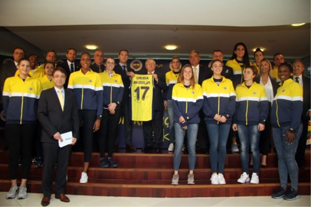 Fenerbahçe Kadın Basketbol Takımı\'na Yeni Sponsor