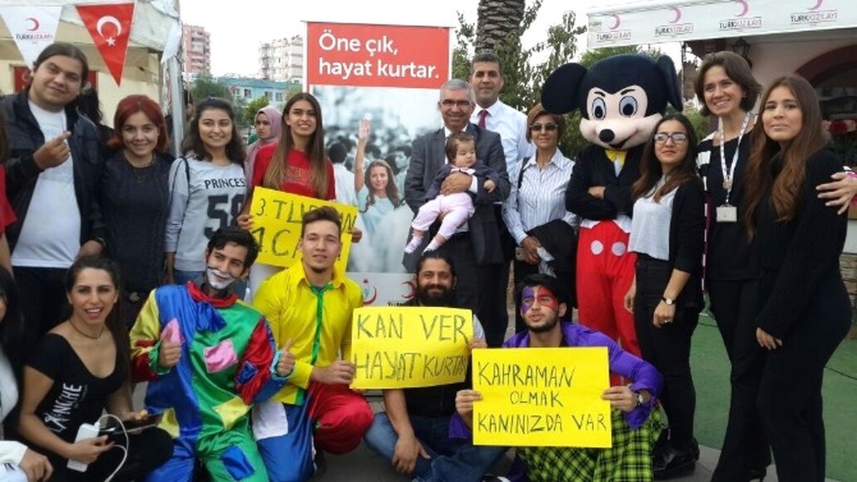 Gönüllü Palyaçolardan Kızılay\'a Kök Hücre Bağışı