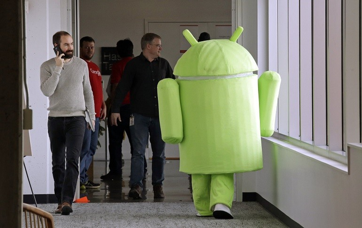 Google\'dan Android\'i Yayma Hamlesi!