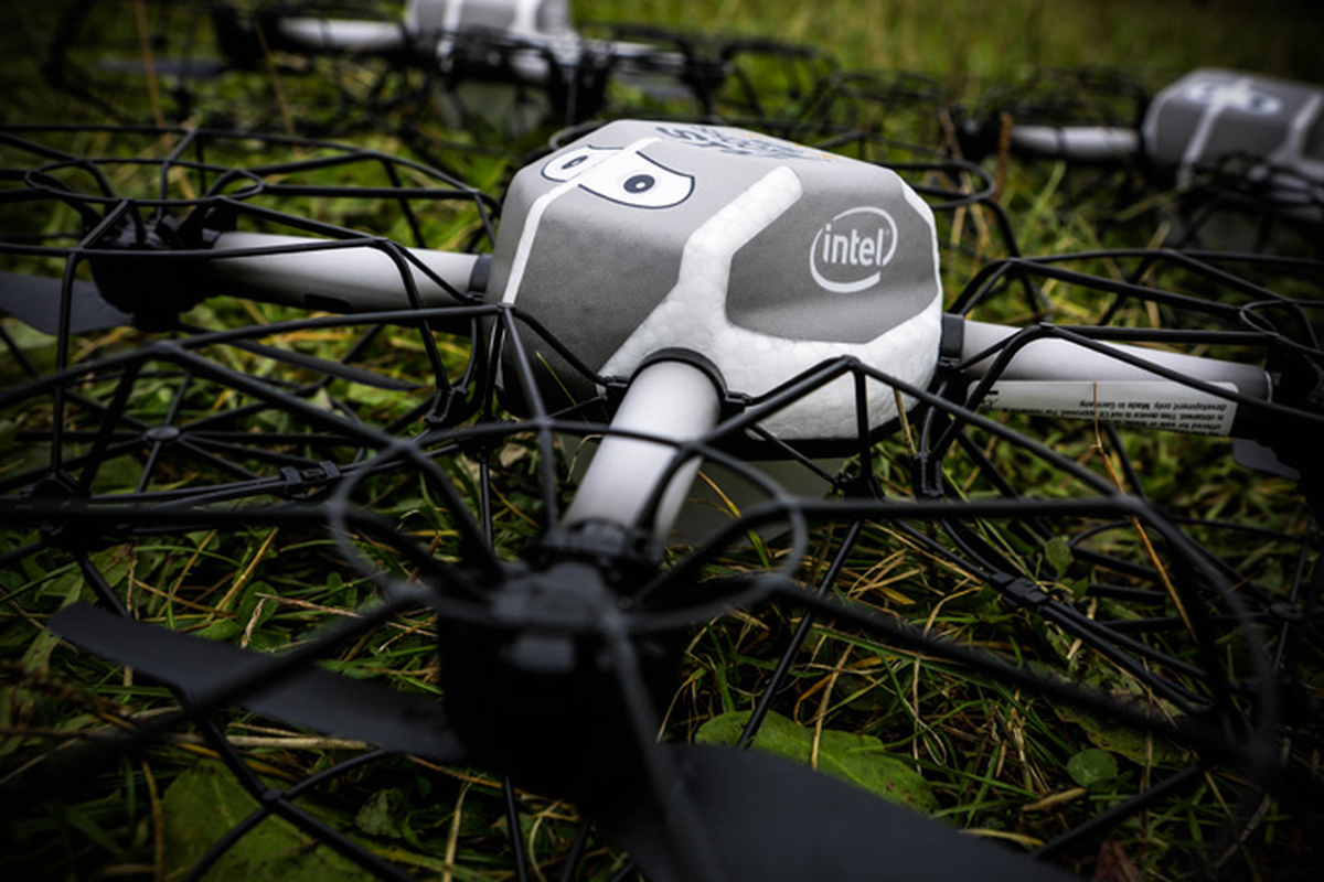 Intel Shooting Star: Intel Işık Showları İçin Drone Duyurdu