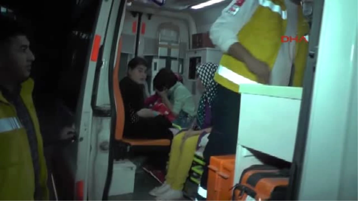 Konya Ereğli\'de 19 Öğrenci Yemekten Zehirlendikleri Şüphesiyle Hastaneye Kaldırıldı