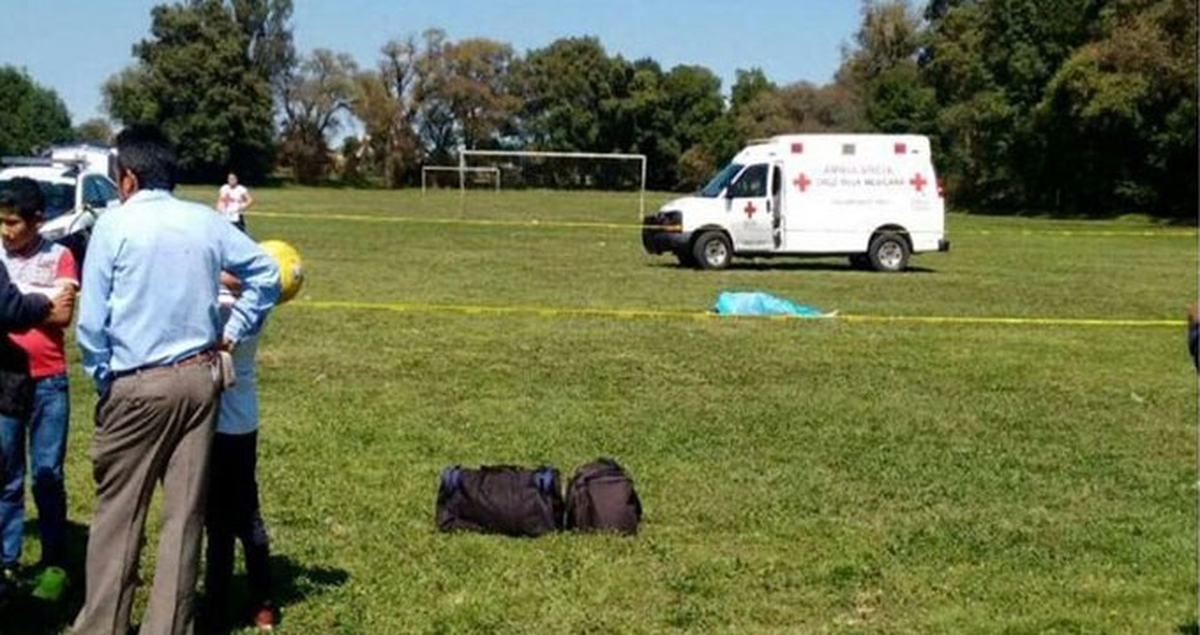 Meksika'da Kırmızı Karta Sinirlenen Oyuncu, Hakeme Yumruk Atarak Öldürdü