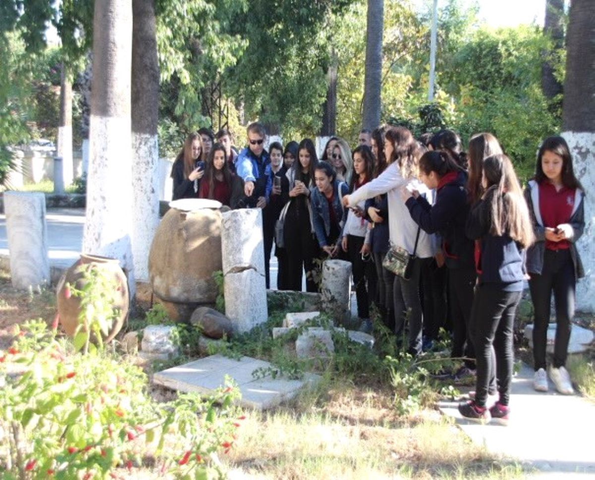 Mersin Emniyet Müdürlüğü\'nden Lise Öğrencilerine Gezi