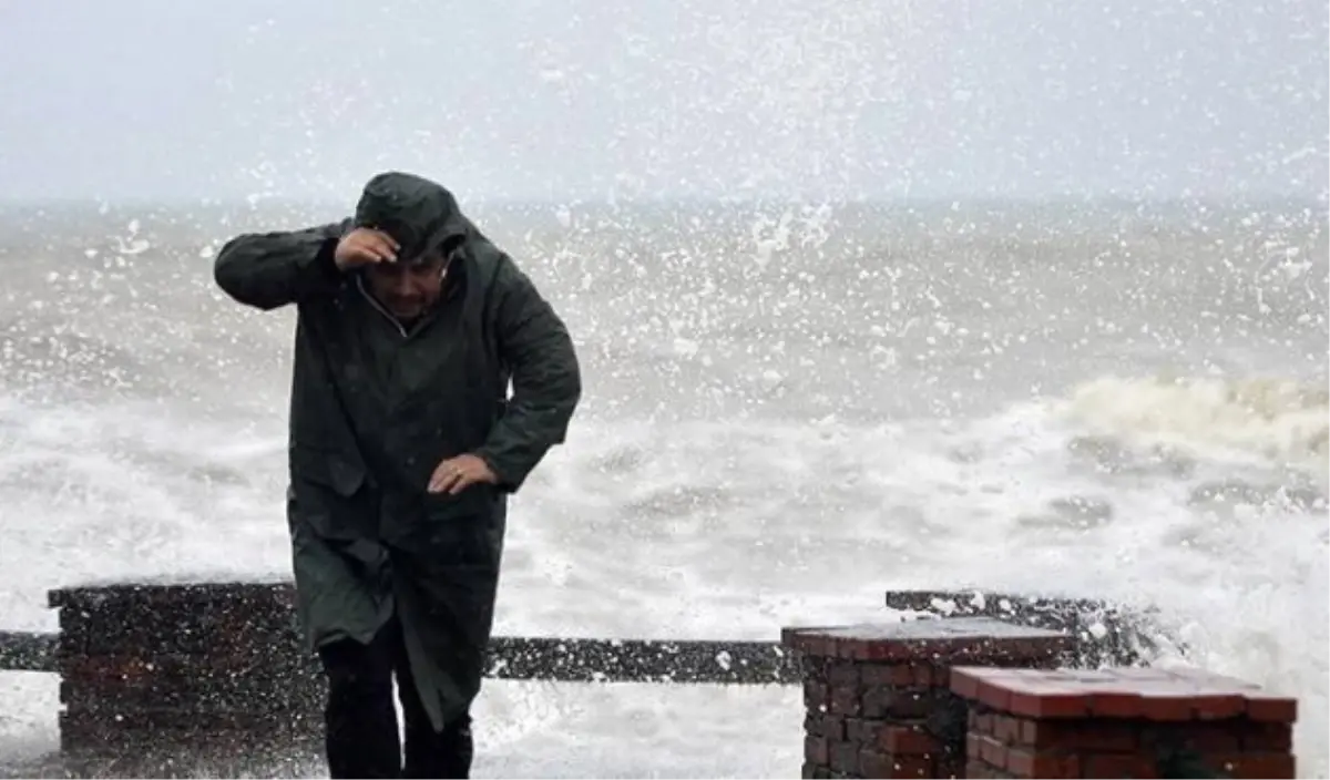 Meteorolojiden Kuvvetli Fırtına Uyarısı