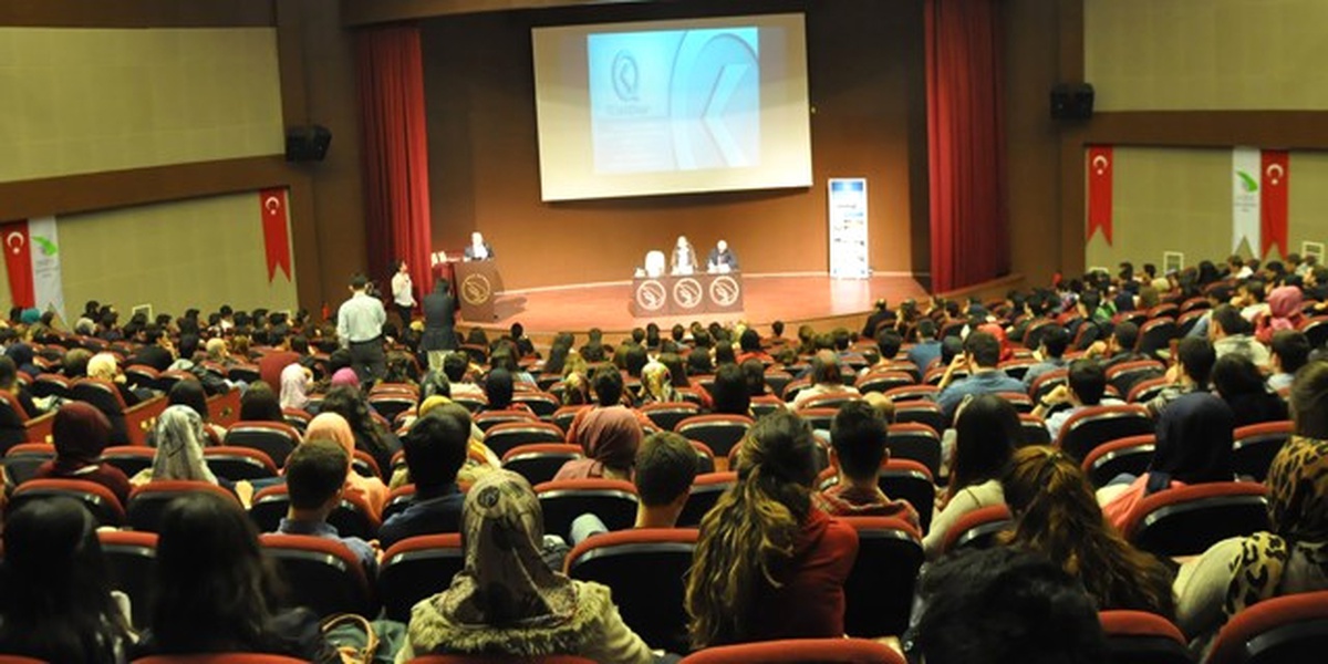 Ortadoğu\'da Küresel Savaşlar ve Türkiye" Konferansı