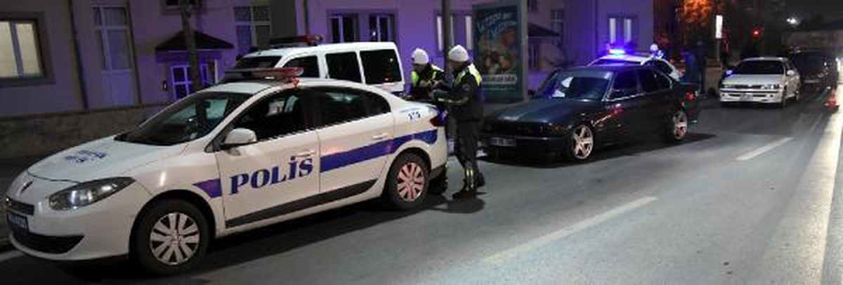 Sivas\'ta Asayiş ve Trafik Uygulamaları Artırıldı