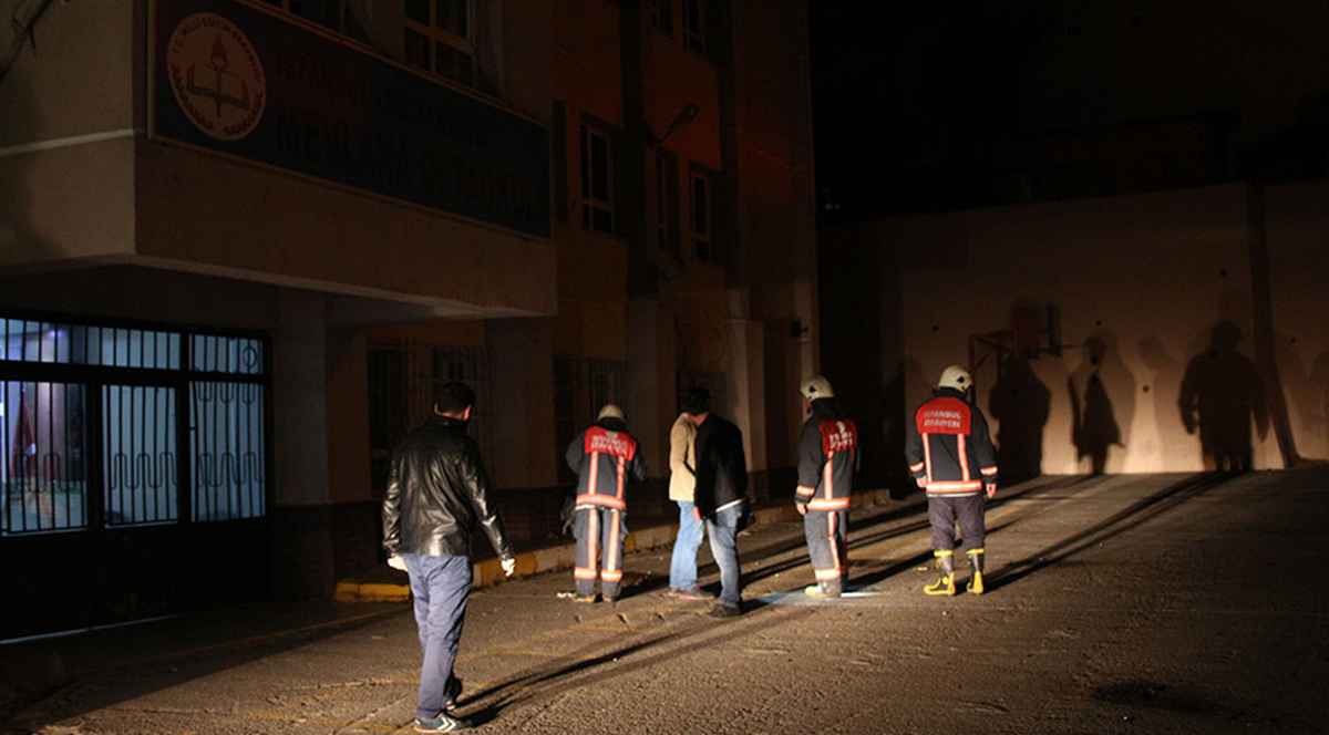 Sultanbeyli Okula Molotoflu Saldırı