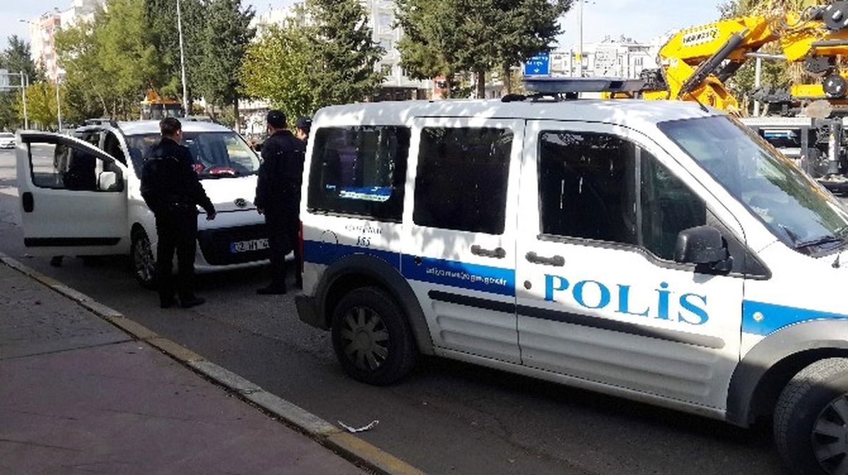 Şüpheli Araç Polis Ekiplerini Harekete Geçirdi