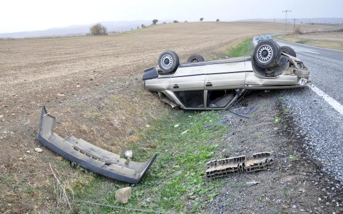 Takla Atan Otomobilden Yara Almadan Çıktı