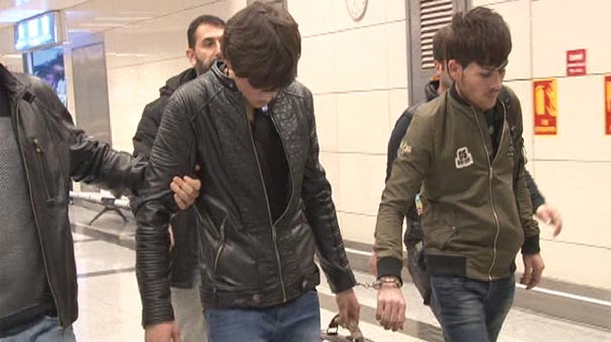 Ümraniye Cinayeti Şüphelileri Ülkelerine Kaçmaya Çalışırken Yakalandı