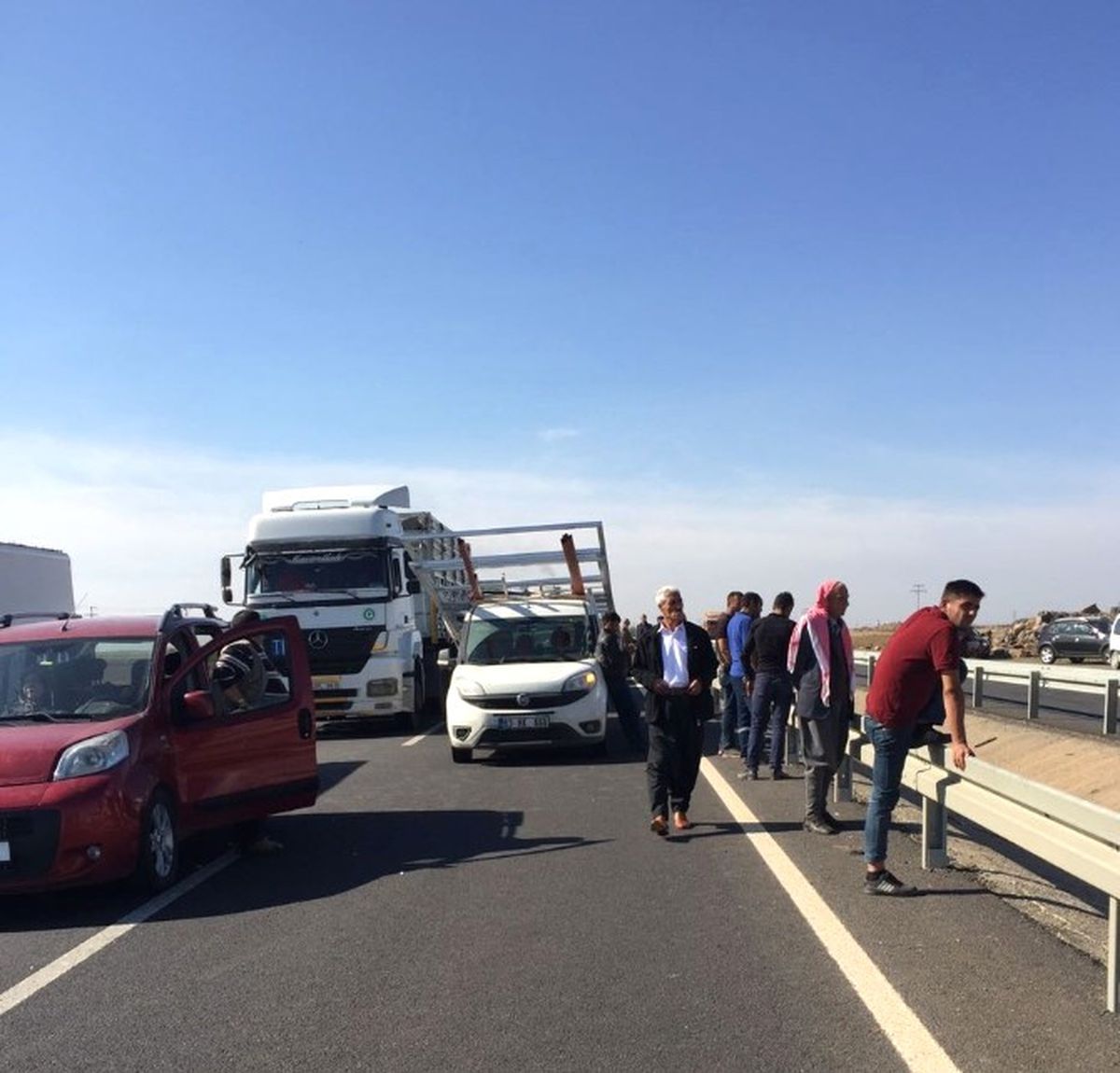 Viranşehir-Mardin Karayolunda Bomba Paniği