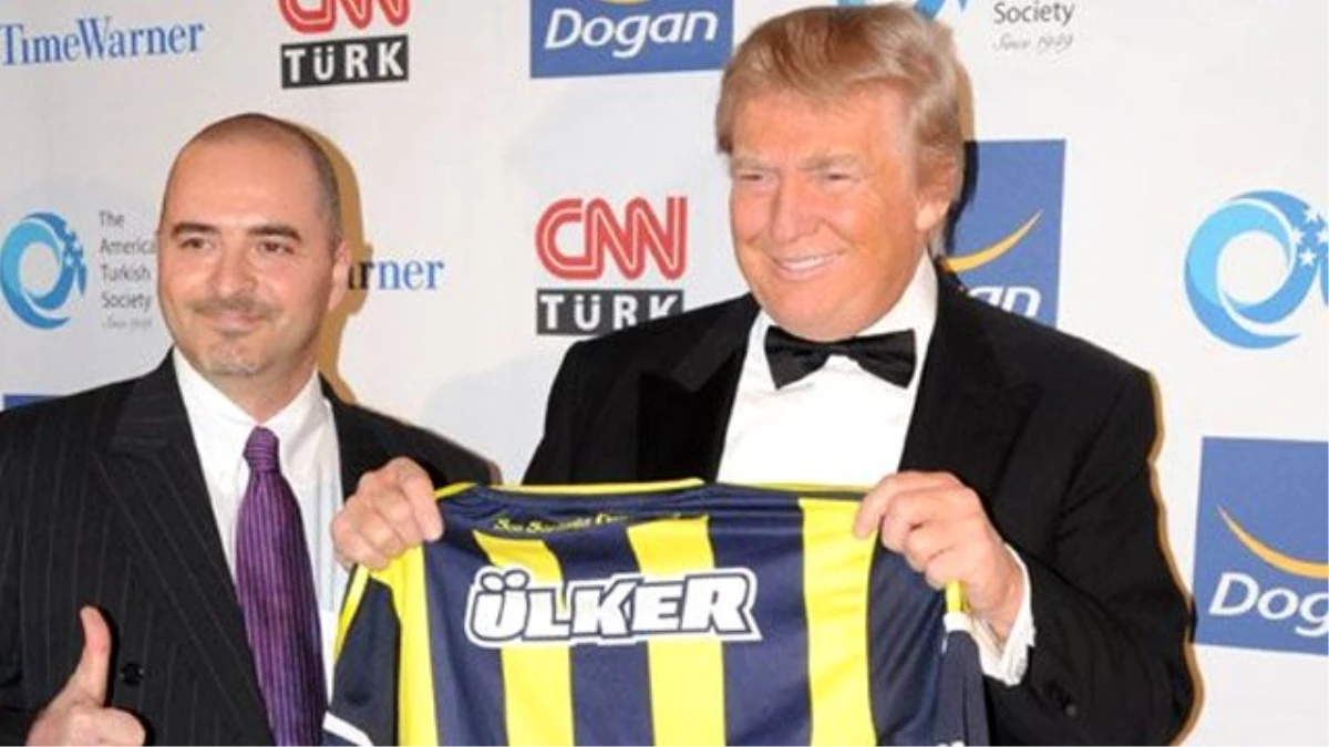 Fenerbahçe USA Derneği, Donald Trump\'a Forma Hediye Etmişti