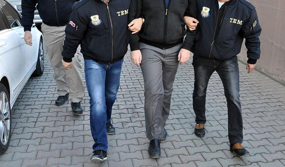 Hakkari\'de PKK Operasyonunda 10 Tutuklama