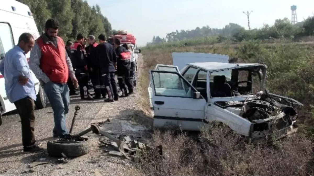 Hurdaya Dönen Otomobilden Sağ Çıktılar