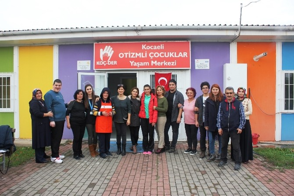 İzmit\'te Otizmli Çocuklara Sınıf Açıldı