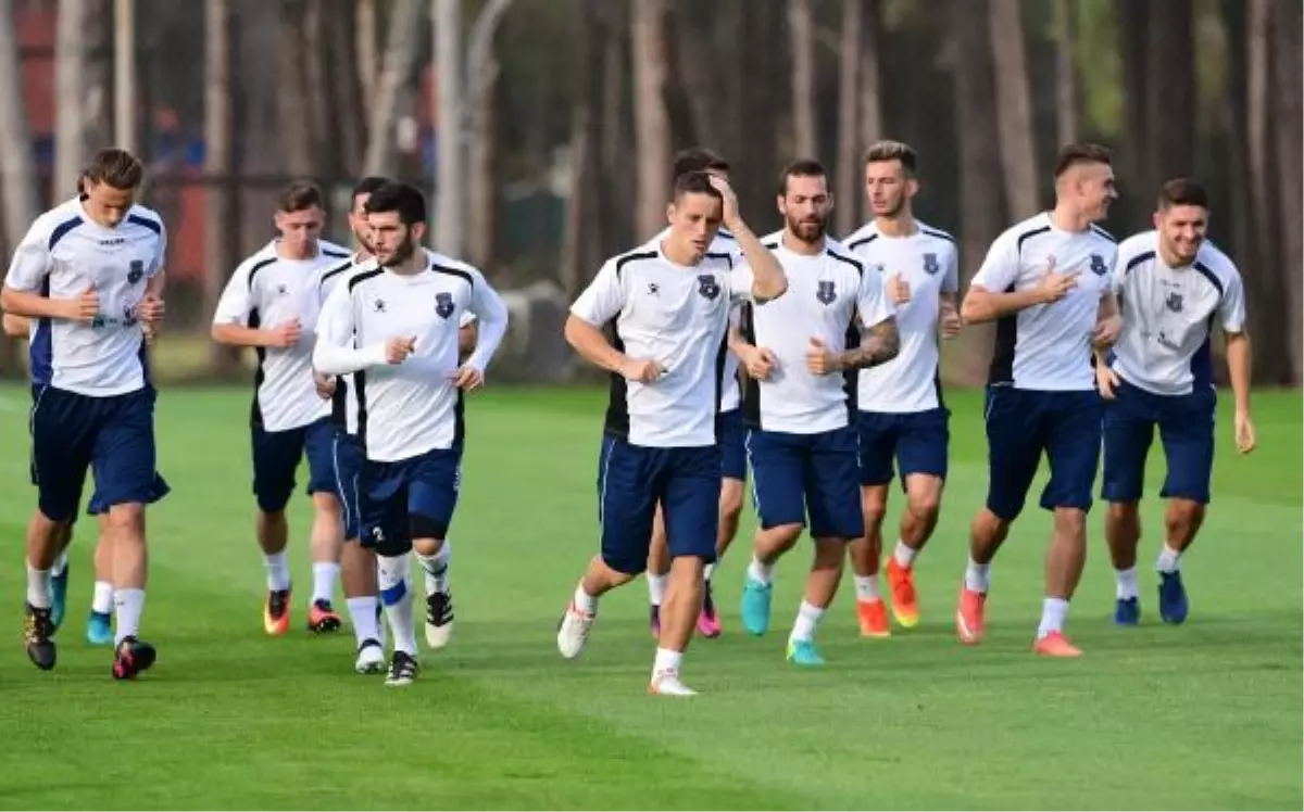 Kosova Milli Takımı, Türkiye Maçı Hazırlıklarına Başladı