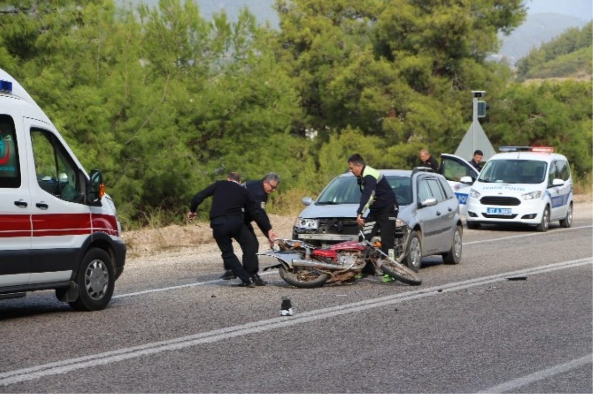 Kumluca\'da Trafik Kazası: 1 Yaralı