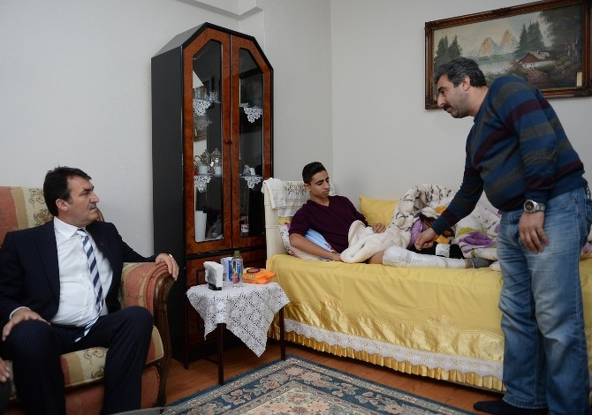 Maganda Mağduru Ailelere Dündar\'dan Destek