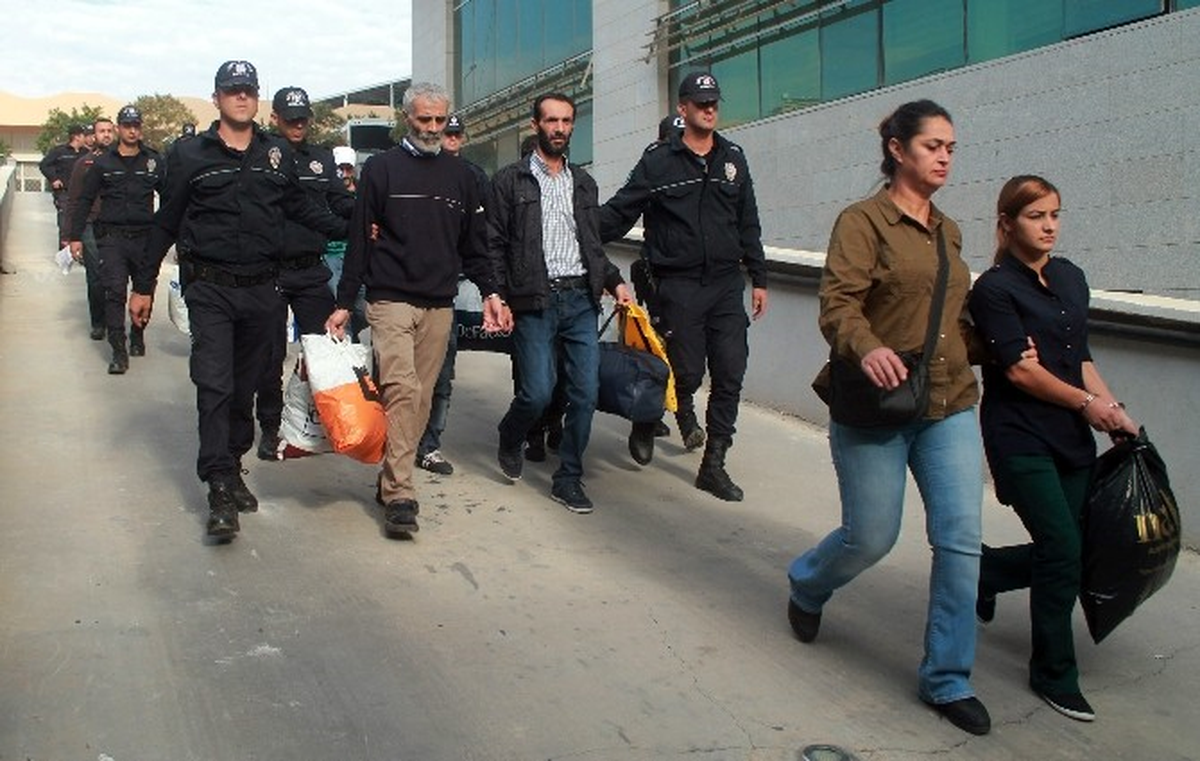 Mersin\'de Bombacılara Yardım ve Yataklıktan 3 Kişi Tutuklandı