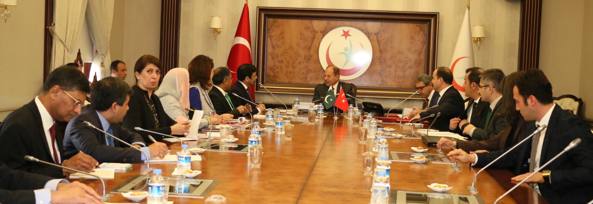Pakistan ve Türkiye sağlık sektöründeki deneyimlerini paylaşıyor