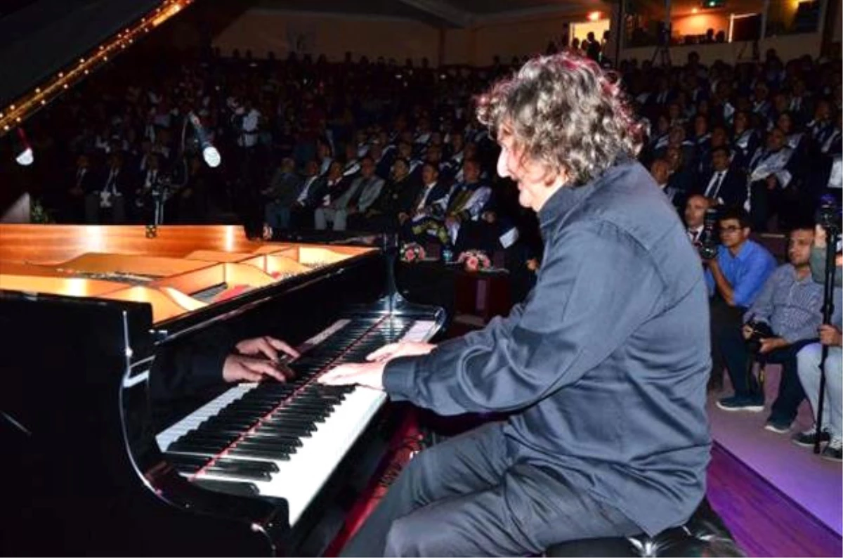 Piyanist Uğurlu, Resitali ile Hayran Bıraktı