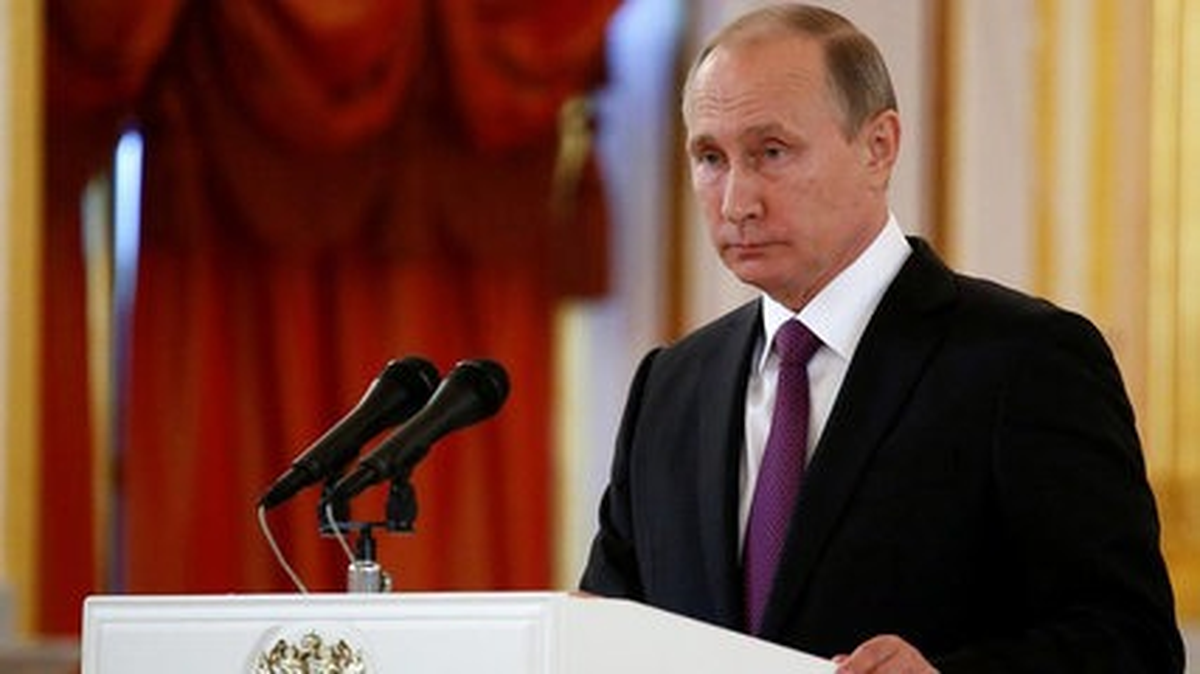 Putin, ABD\'nin Yeni Başkanı Donald Trump\'ı Kutladı