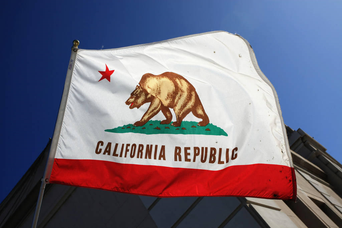 Tarihi Seçim Sonrası İlk Deprem: Californialılar ABD'den Ayrılmak İstiyor