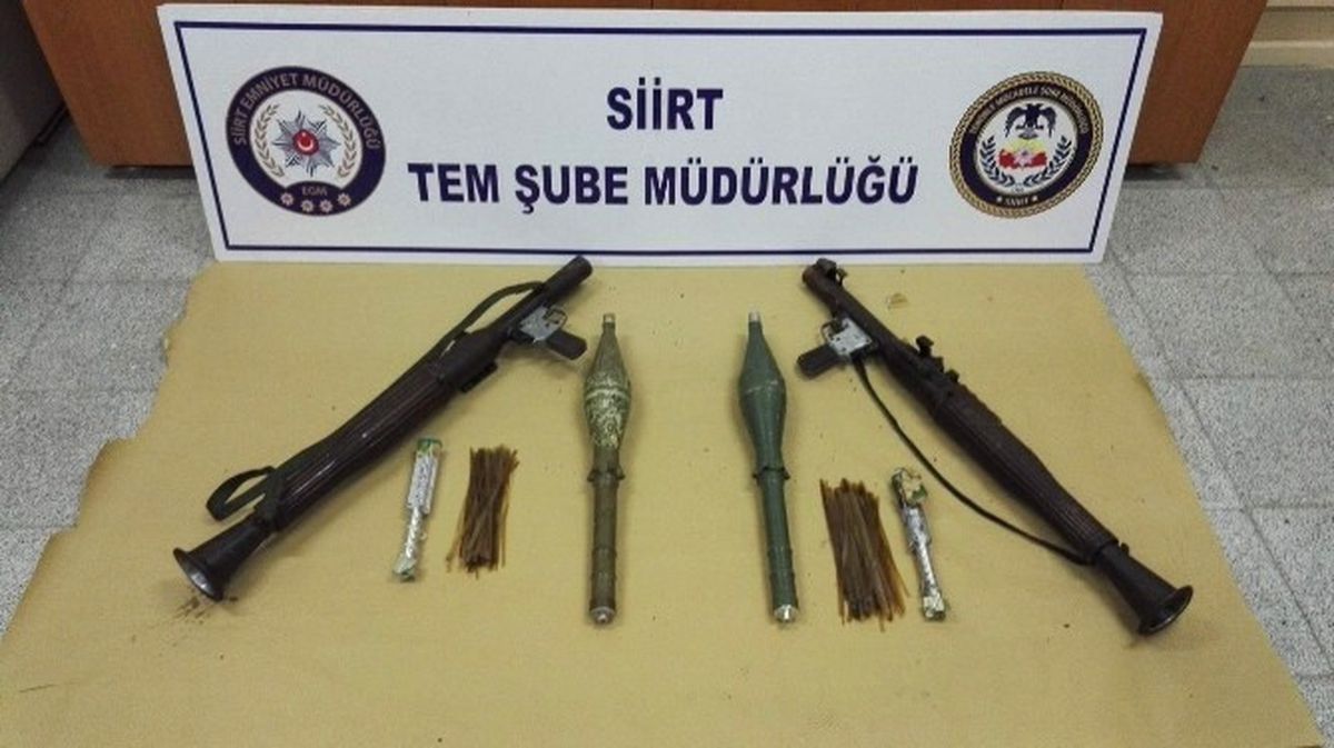 Siirt\'te Roketatar ve Mühimmat Ele Geçirildi
