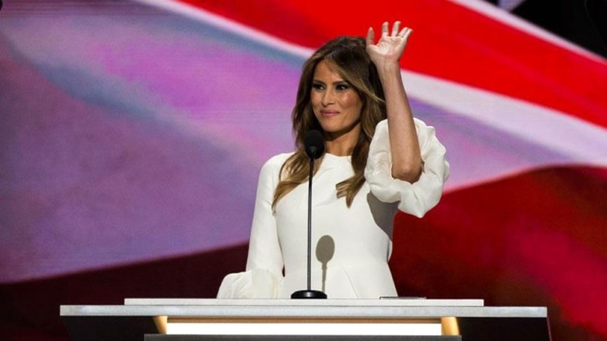 Yeşil Kart\'lı First Lady Melania Trump