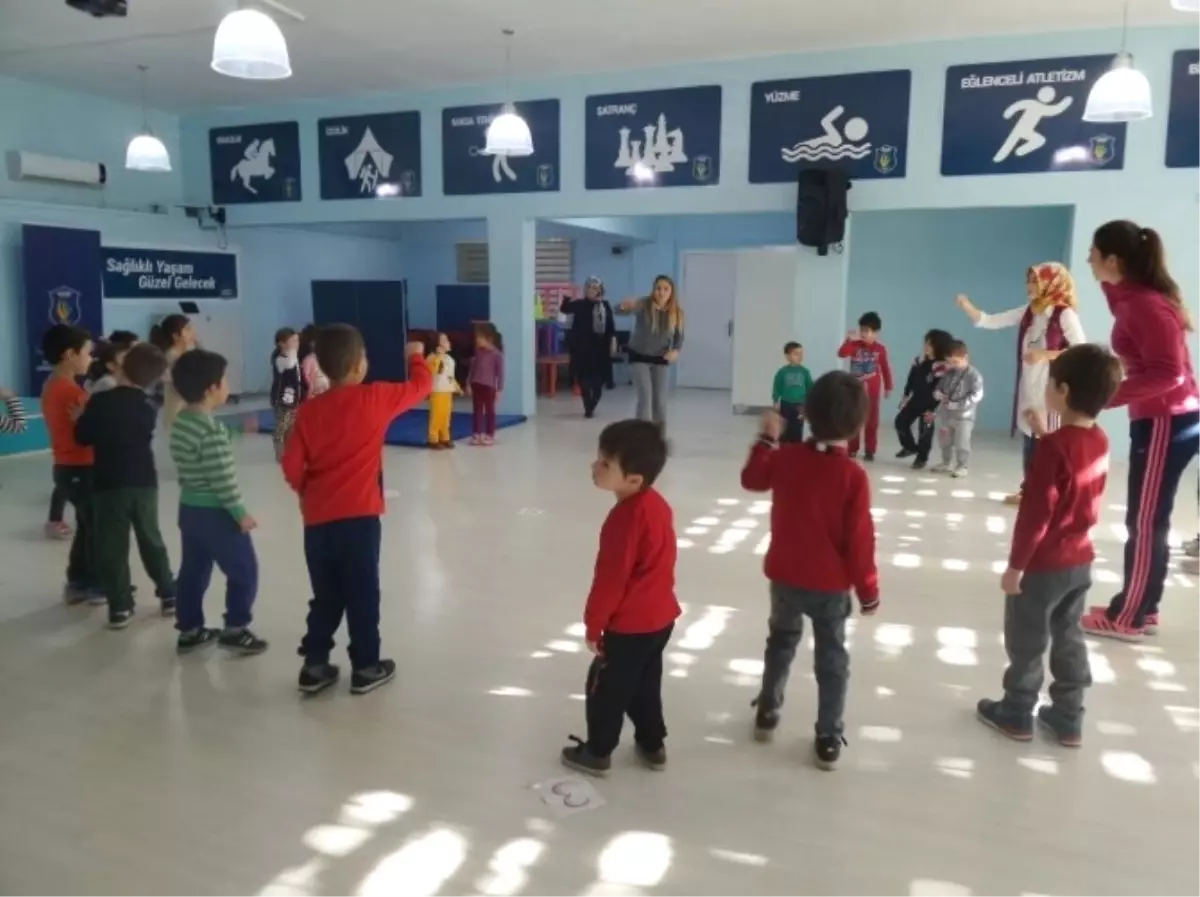 Anaokulu Üniversitesi\'nde Dersler Başladı