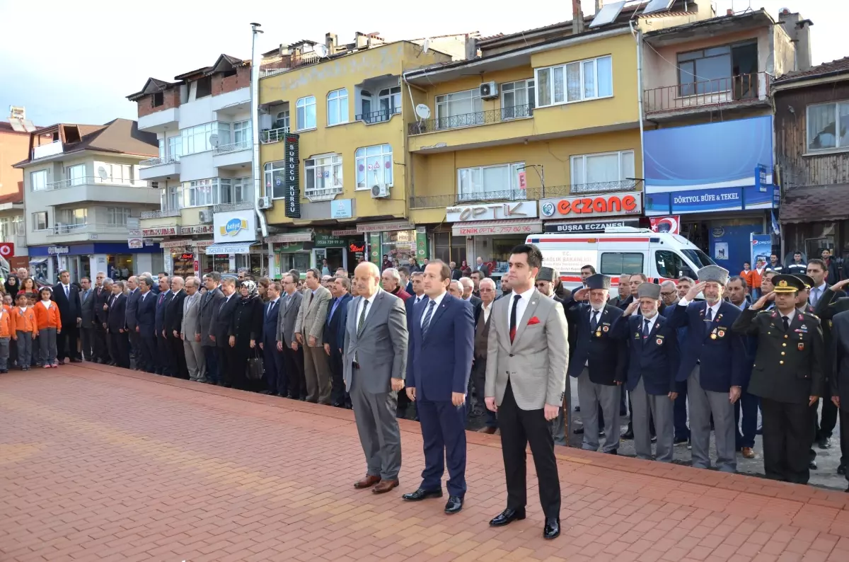 Atatürk, Ebediyete İntikalinin 78. Yılında İznik\'te Törenle Anıldı